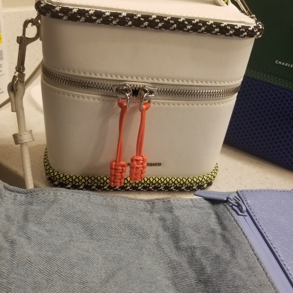 Charles and Keith Bundle - Picture 2 of 5